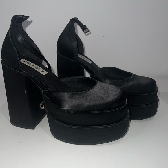 Steve Madden Platforms - Picture 1 of 3